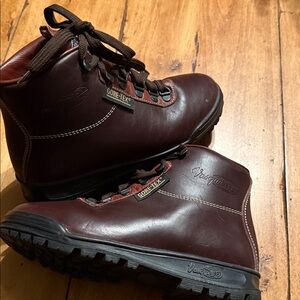 Vasque Gore-Tex Brown Hiking Boots Women’s 6M